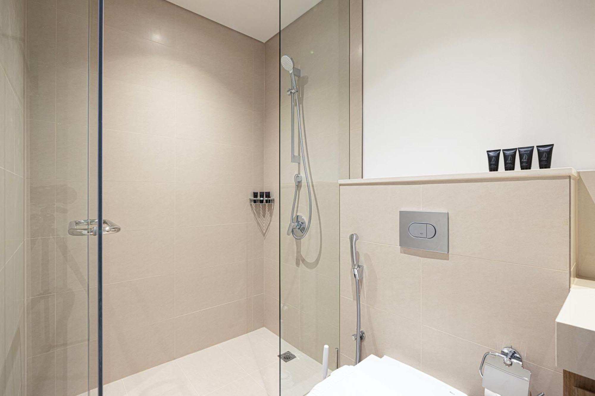 Downtown Dreams Burj Khalifa View Apartment Dubai