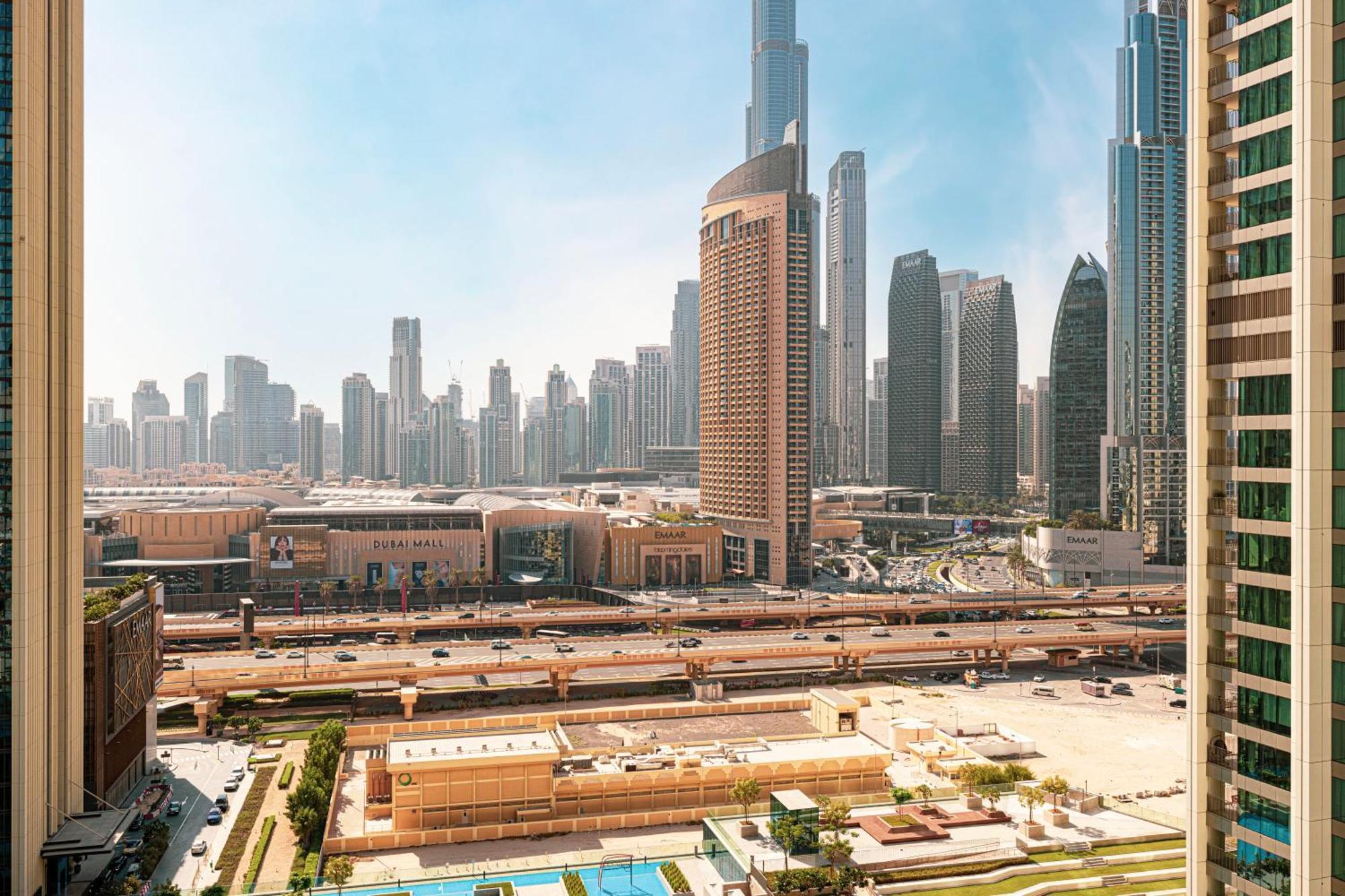 Downtown Dreams Burj Khalifa View Apartment Dubai